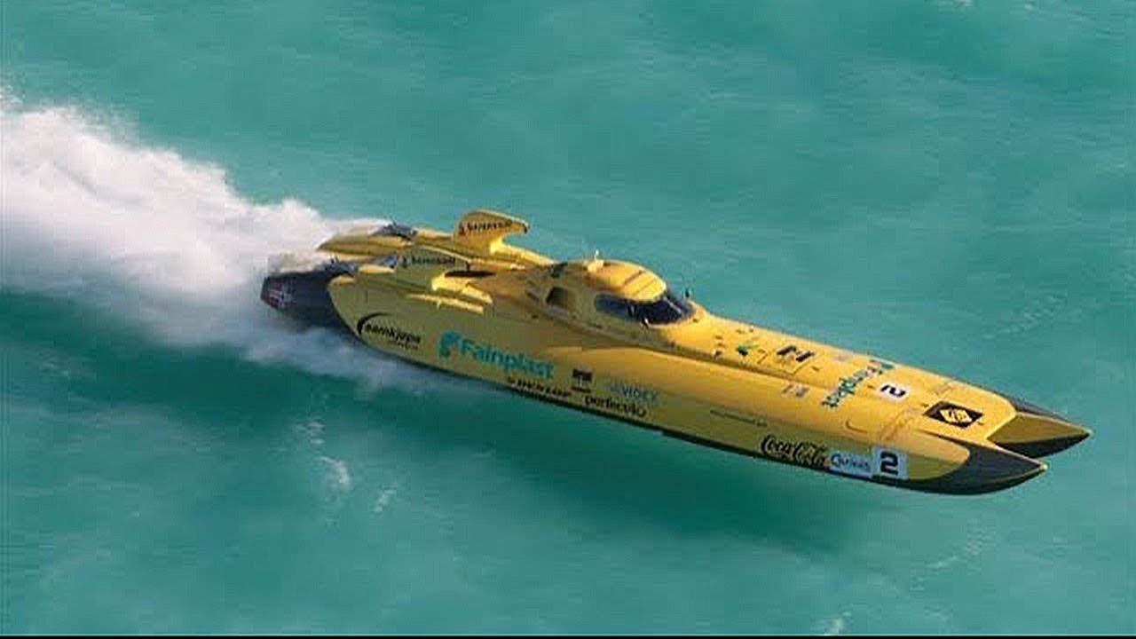 15 FASTEST Boats Ever Made
