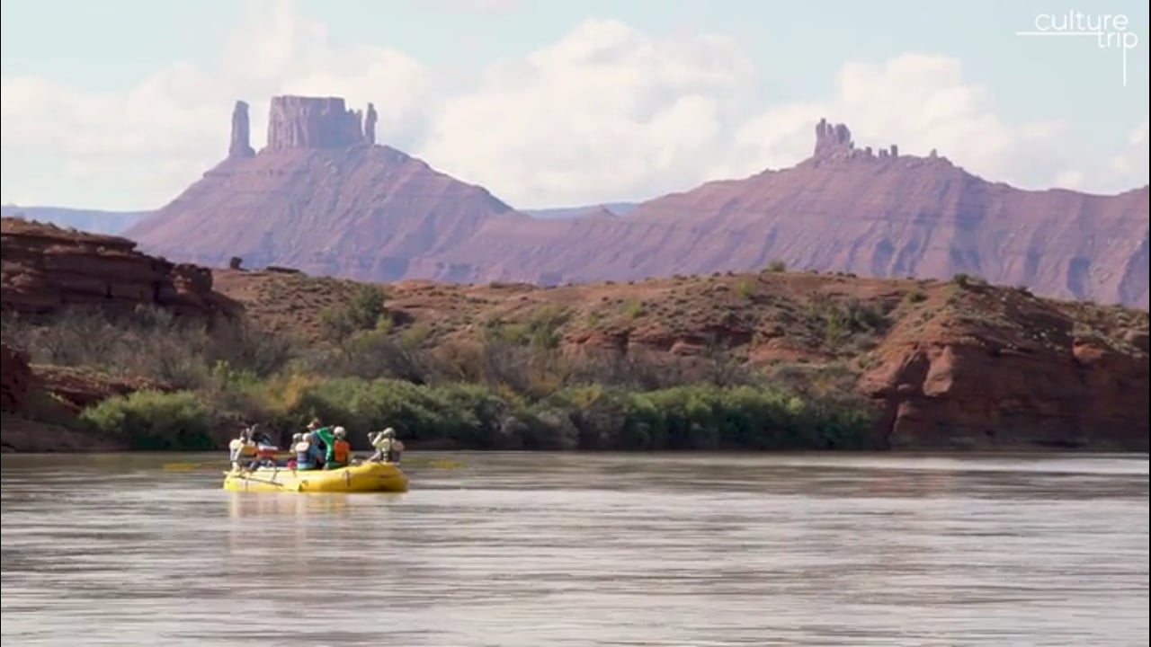 Rafting-Down-the-Colorado-River